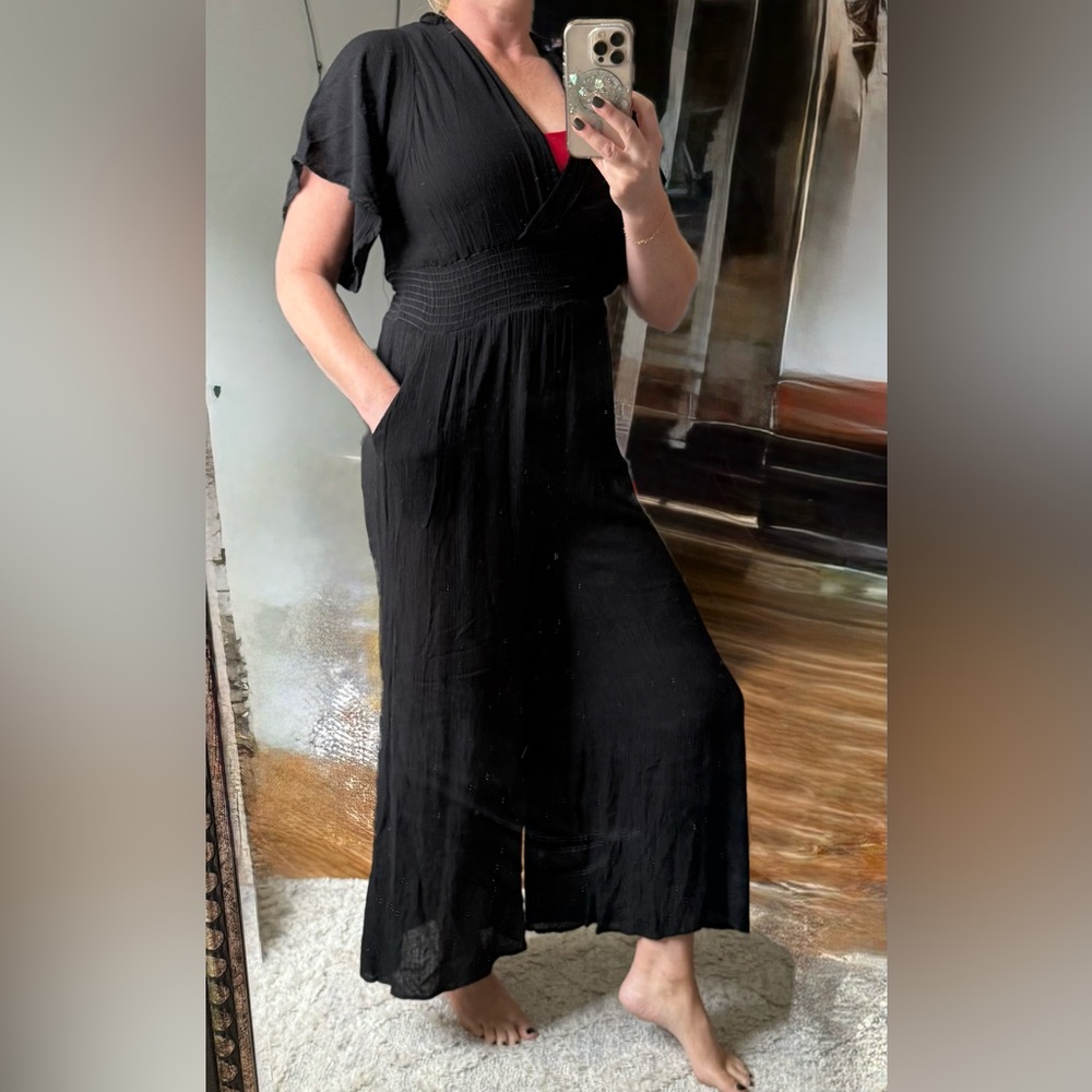 Nimi K Waist Defining Black Short Sleeve Flowy Jumpsuit Size Large NWT - Picture 1 of 6